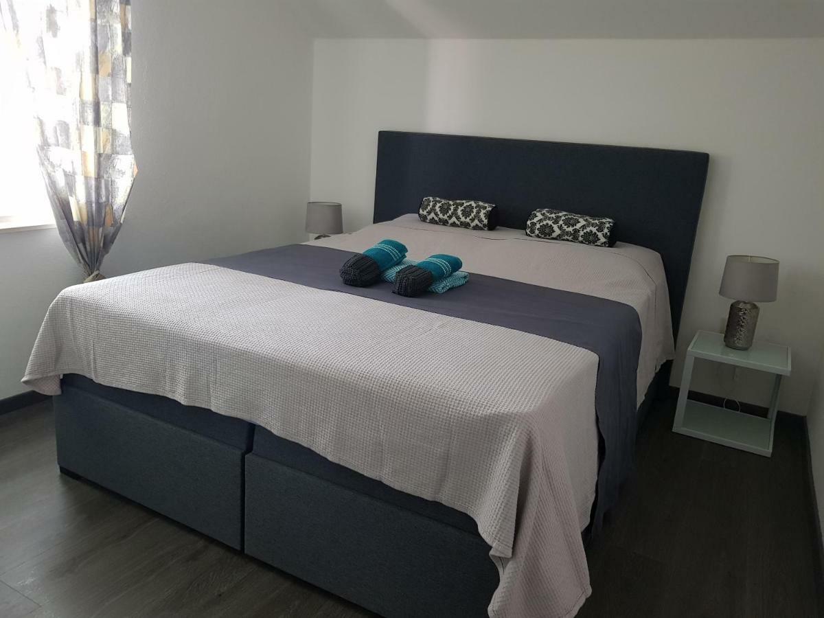 Apartments Krizanac Trogir Exterior photo